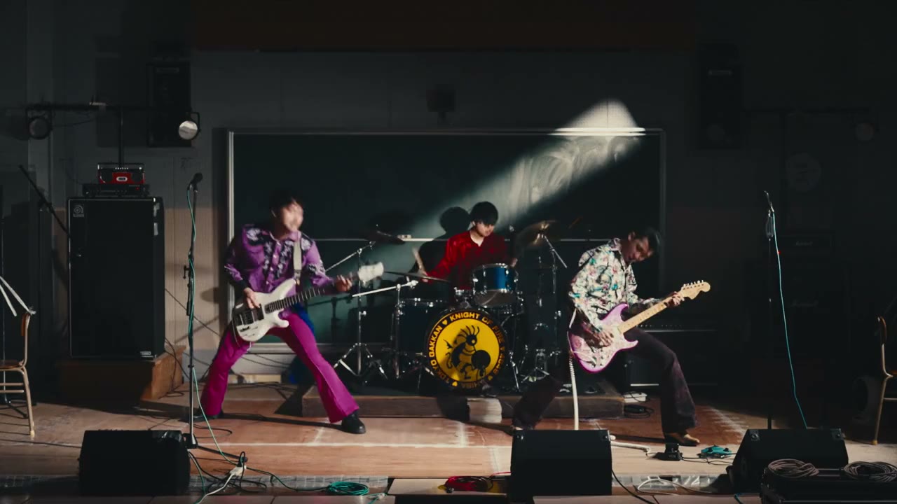 MUSIC VIDEO